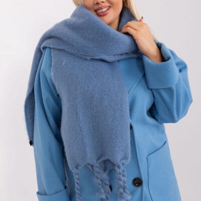 Shawl model 190575 AT