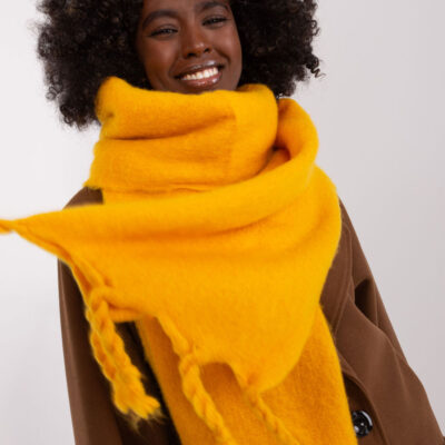 Shawl model 190577 AT