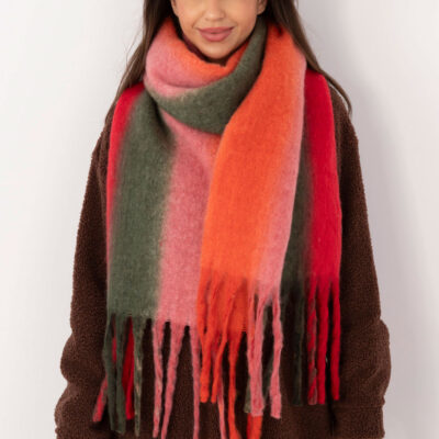 Shawl model 203183 AT