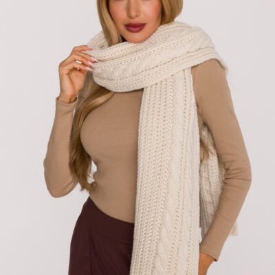 Shawl model 219541 Moe