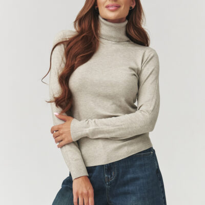 Turtleneck model 219740 Makadamia