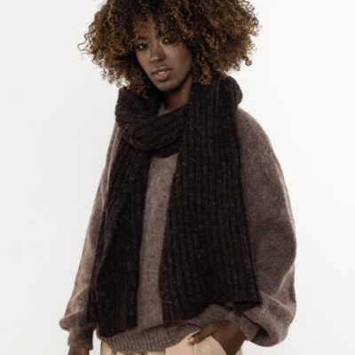 Shawl model 220842 awama