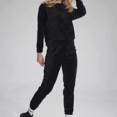 Tracksuit trousers model 154665 Figl