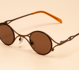 Premium Metal Frame Oval Sunglasses – Unisex Design
