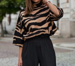 SOLENE Beige Zebra Sweater